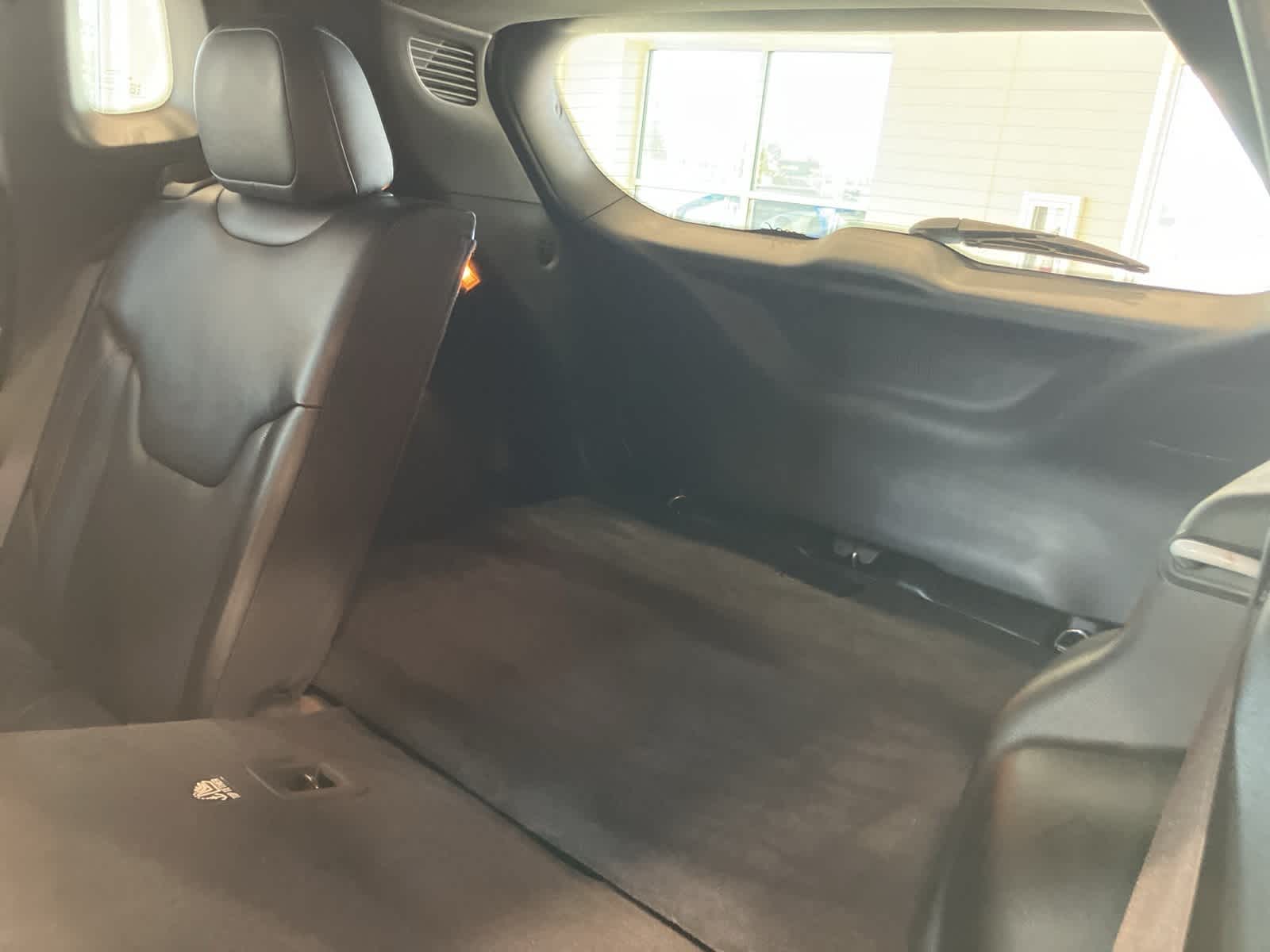 Thumbnail: 2023 Jeep Compass - 25