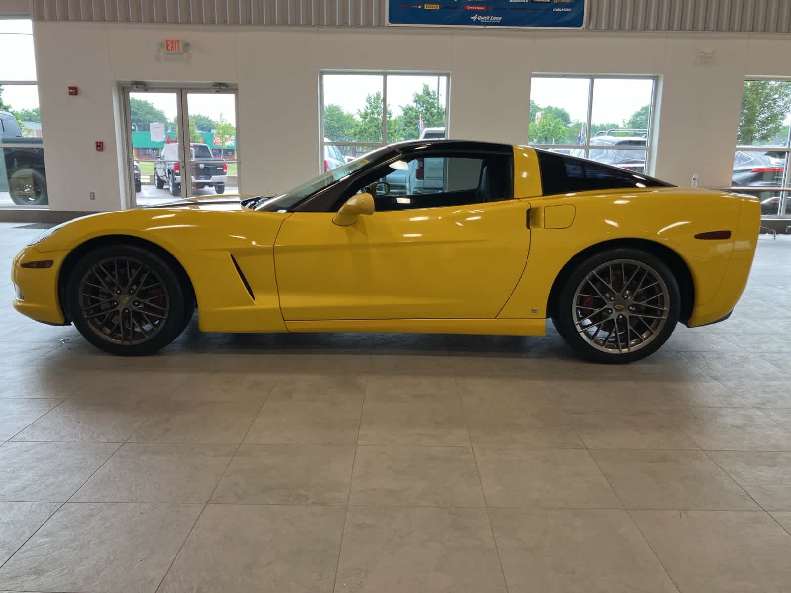 Thumbnail: 2008 Chevrolet Corvette - 8
