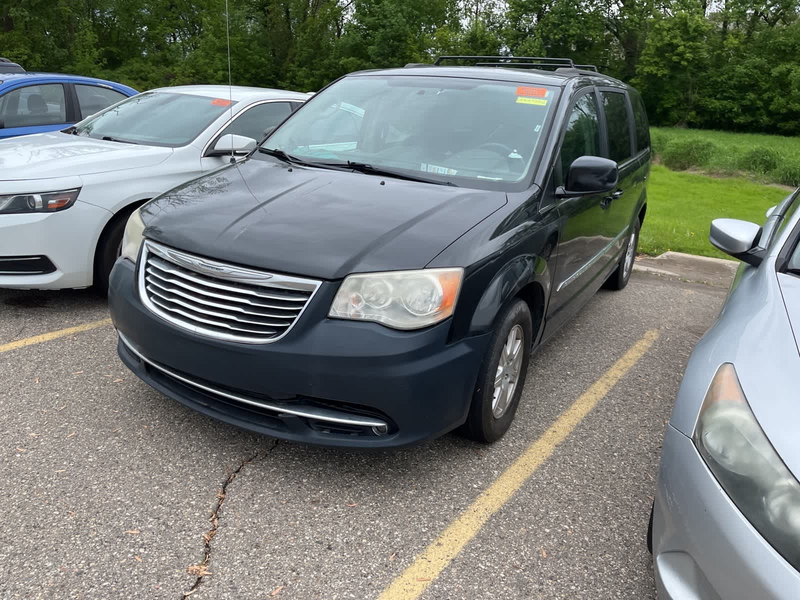 Thumbnail: 2012 Chrysler Town & Country - 2