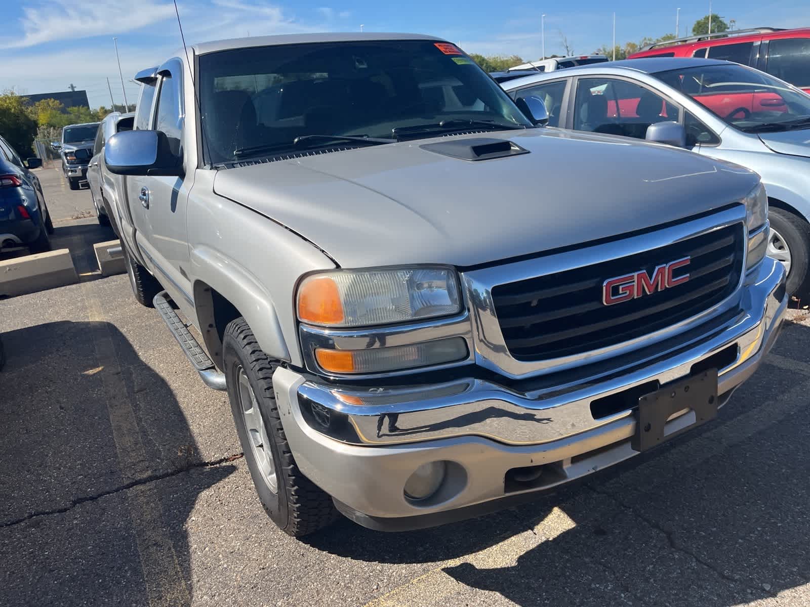 Thumbnail: 2005 GMC Sierra 1500 - 21
