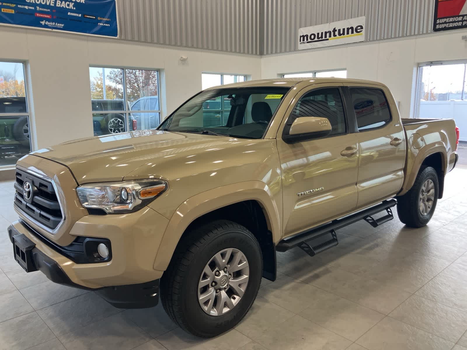 2017 Toyota Tacoma SR5 -
                  Sterling Heights, MI