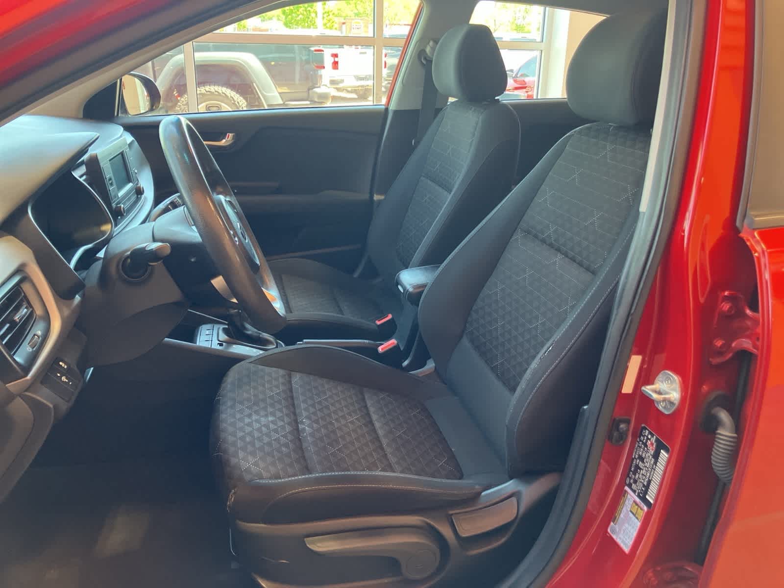 Thumbnail: 2018 Kia Rio - 9