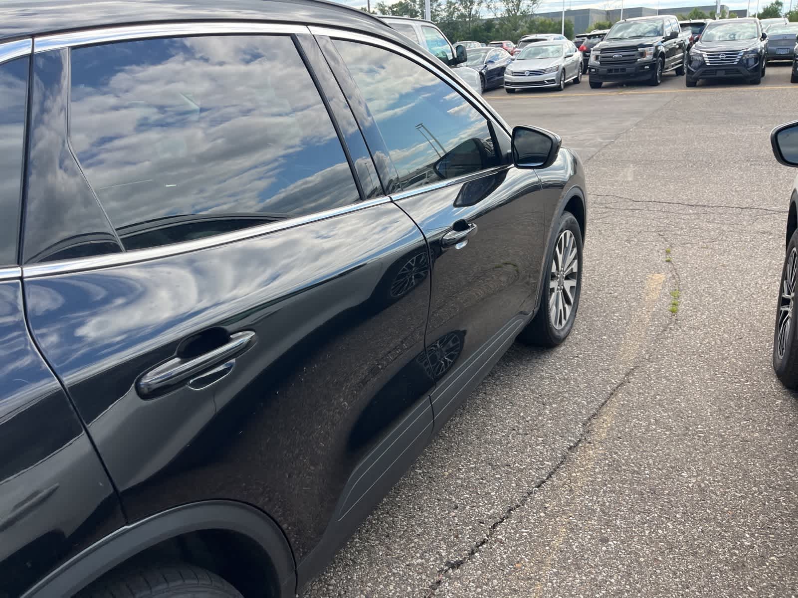 Thumbnail: 2021 Ford Escape - 17