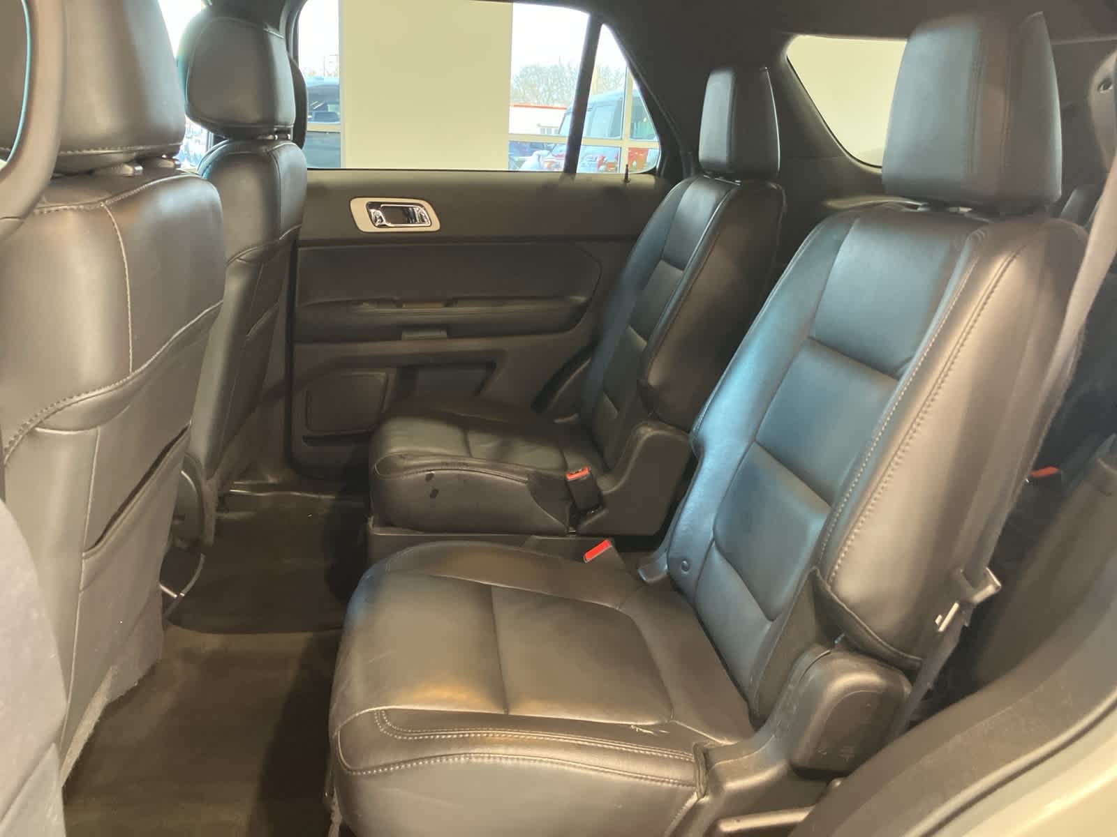 Thumbnail: 2015 Ford Explorer - 26