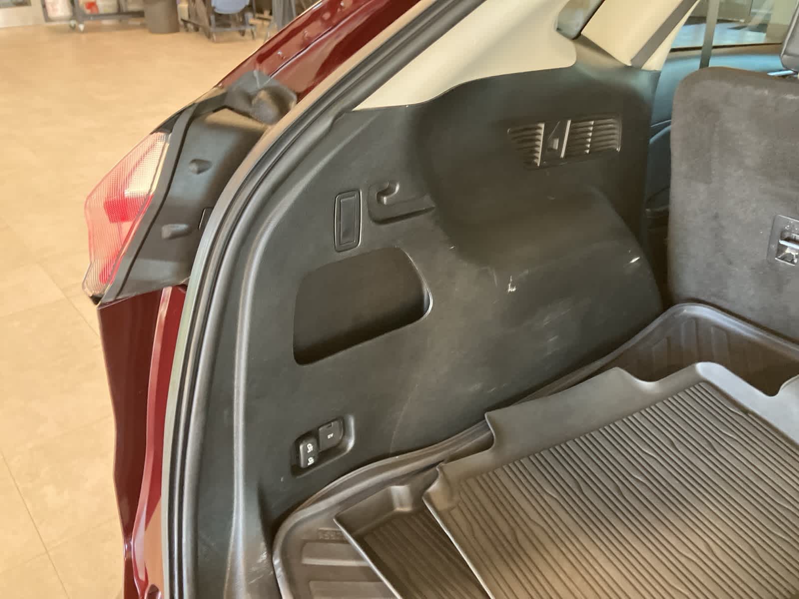 Thumbnail: 2022 Ford Edge - 29