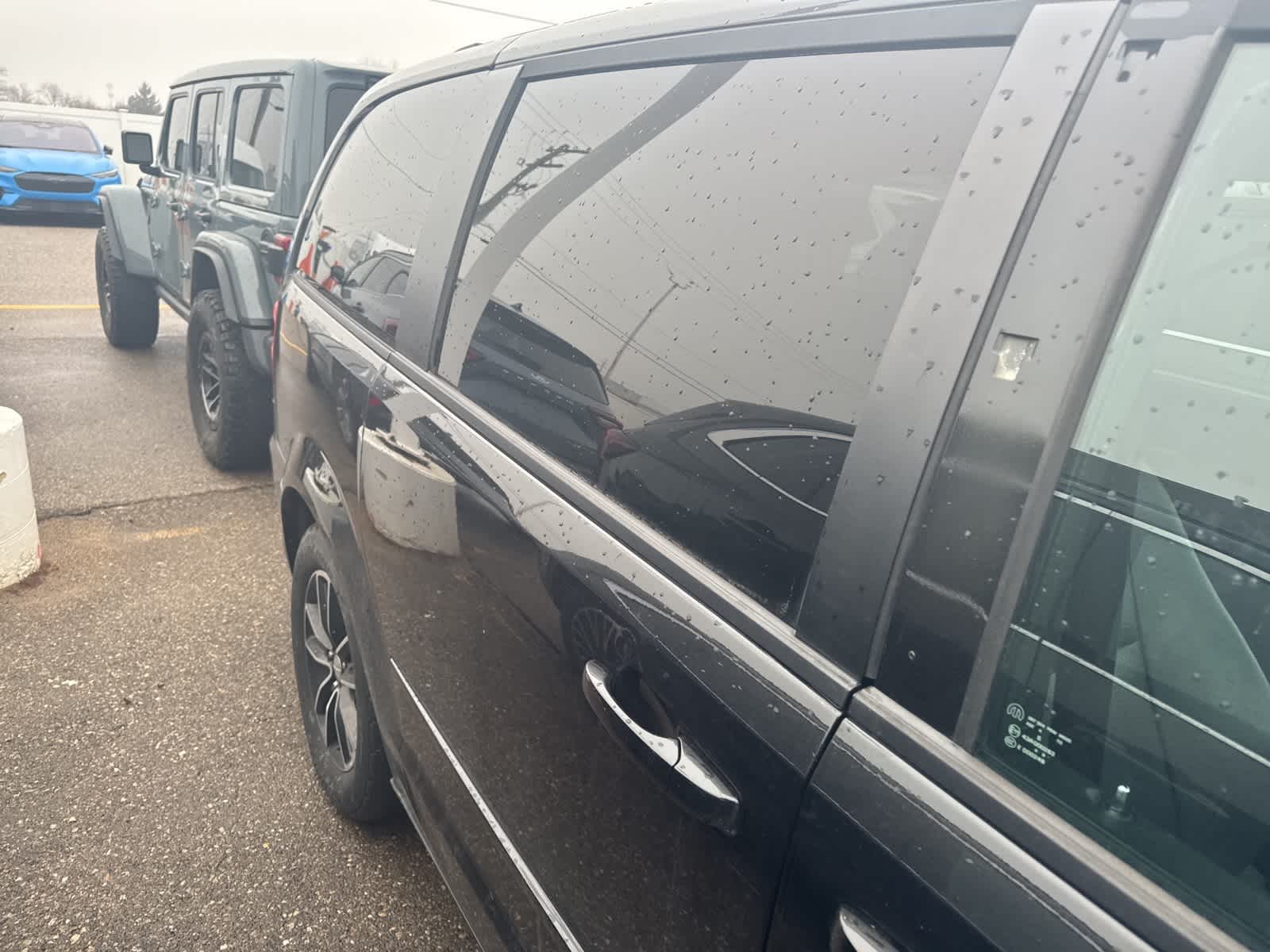 Thumbnail: 2015 Dodge Grand Caravan - 13