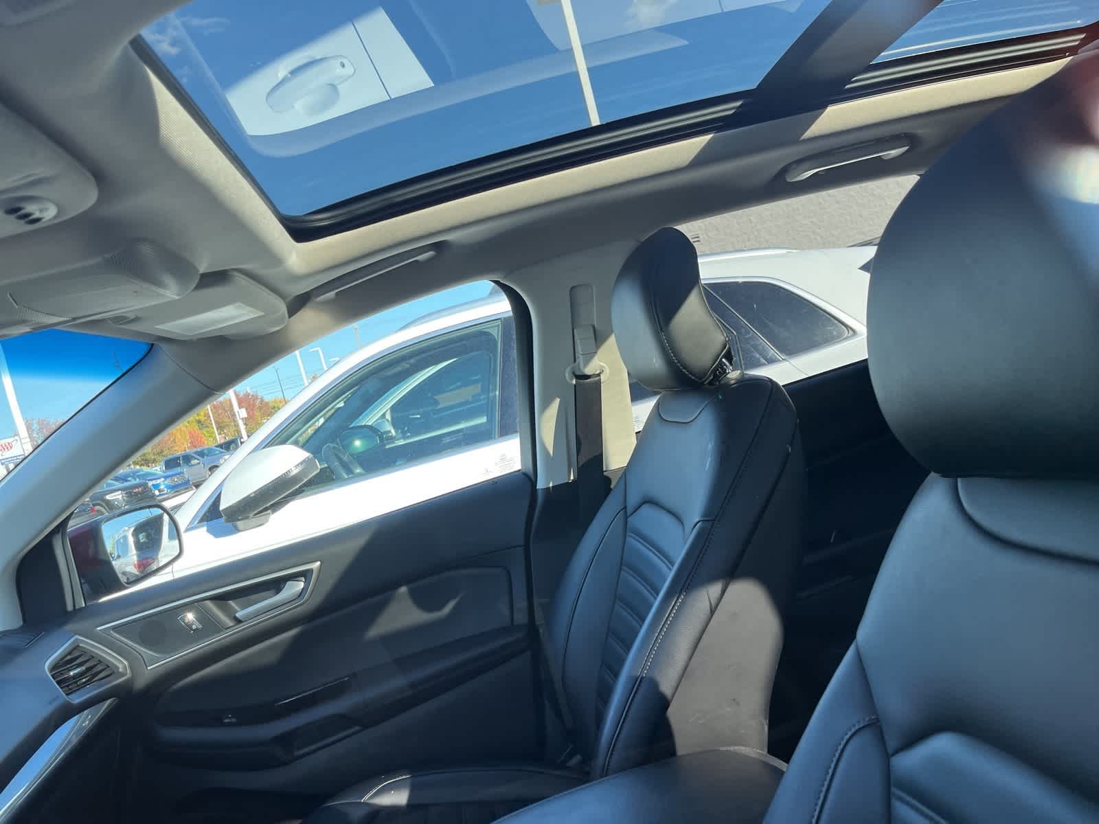 Thumbnail: 2019 Ford Edge - 24