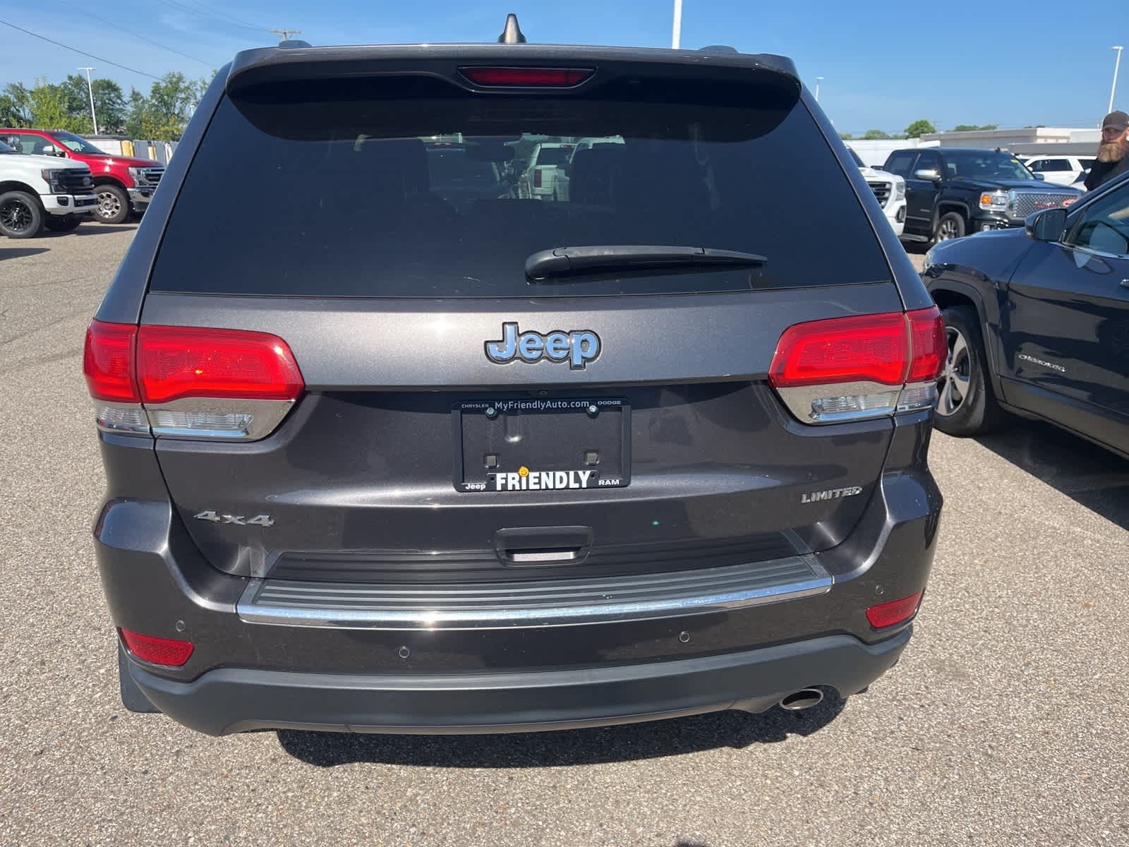 Thumbnail: 2017 Jeep Grand Cherokee - 11