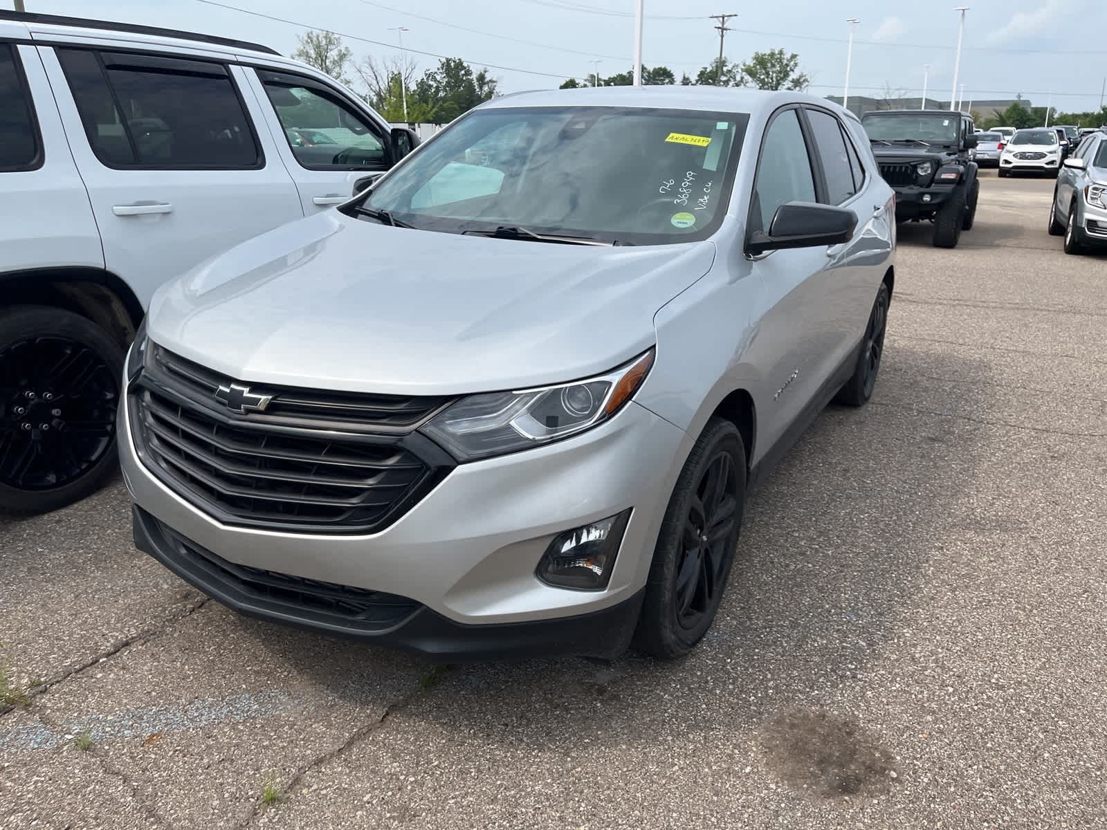 Thumbnail: 2021 Chevrolet Equinox - 3