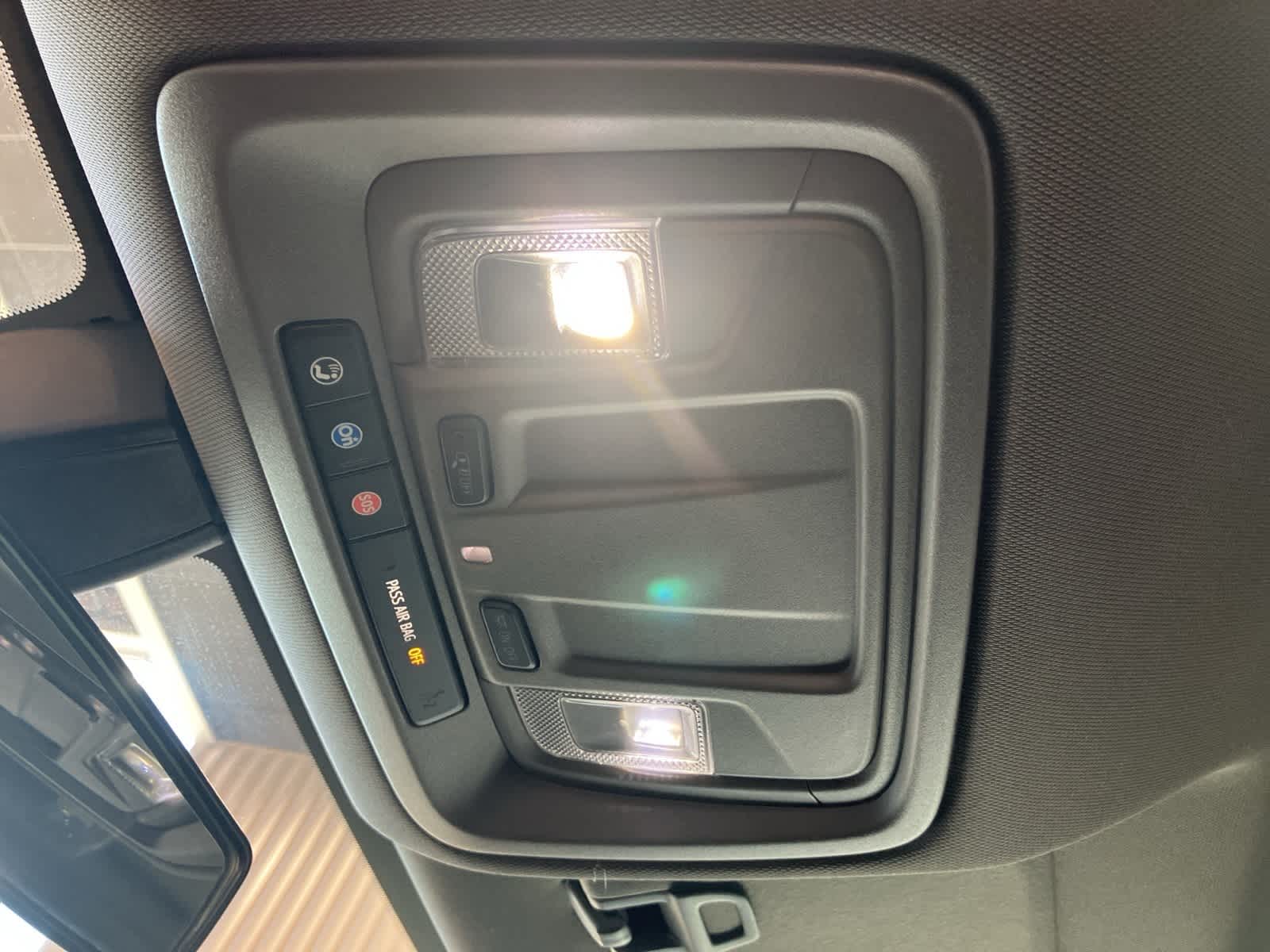 Thumbnail: 2020 Chevrolet Silverado 1500 - 21