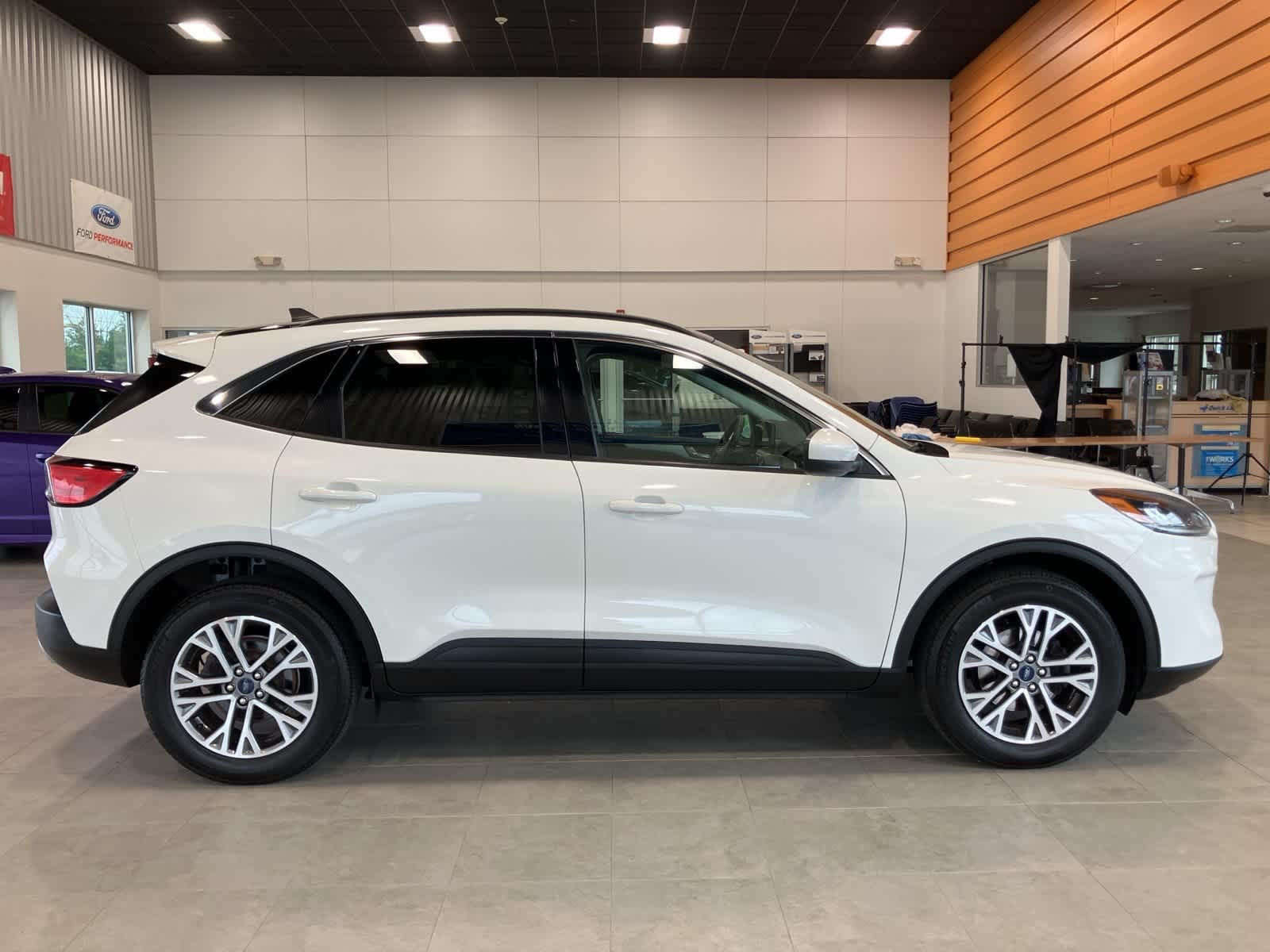 Thumbnail: 2022 Ford Escape - 4