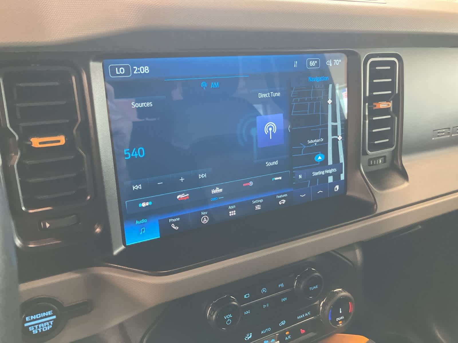 Thumbnail: 2022 Ford Bronco - 21