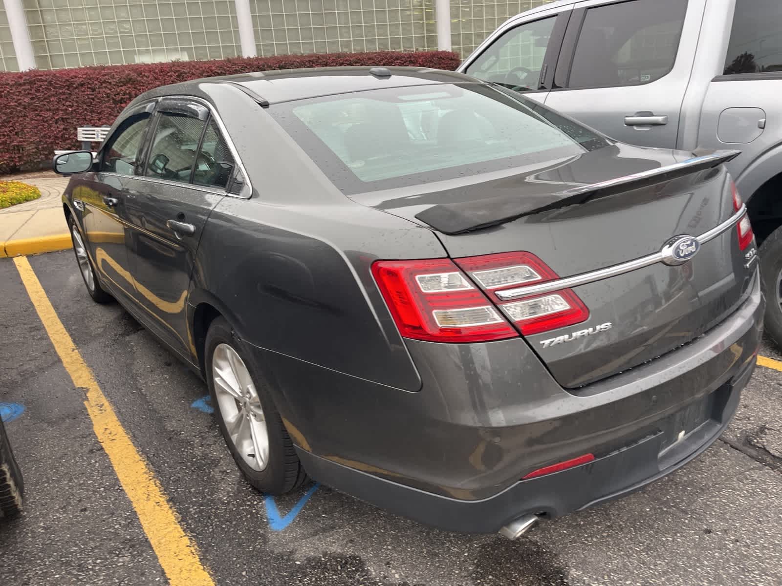 Thumbnail: 2017 Ford Taurus - 9