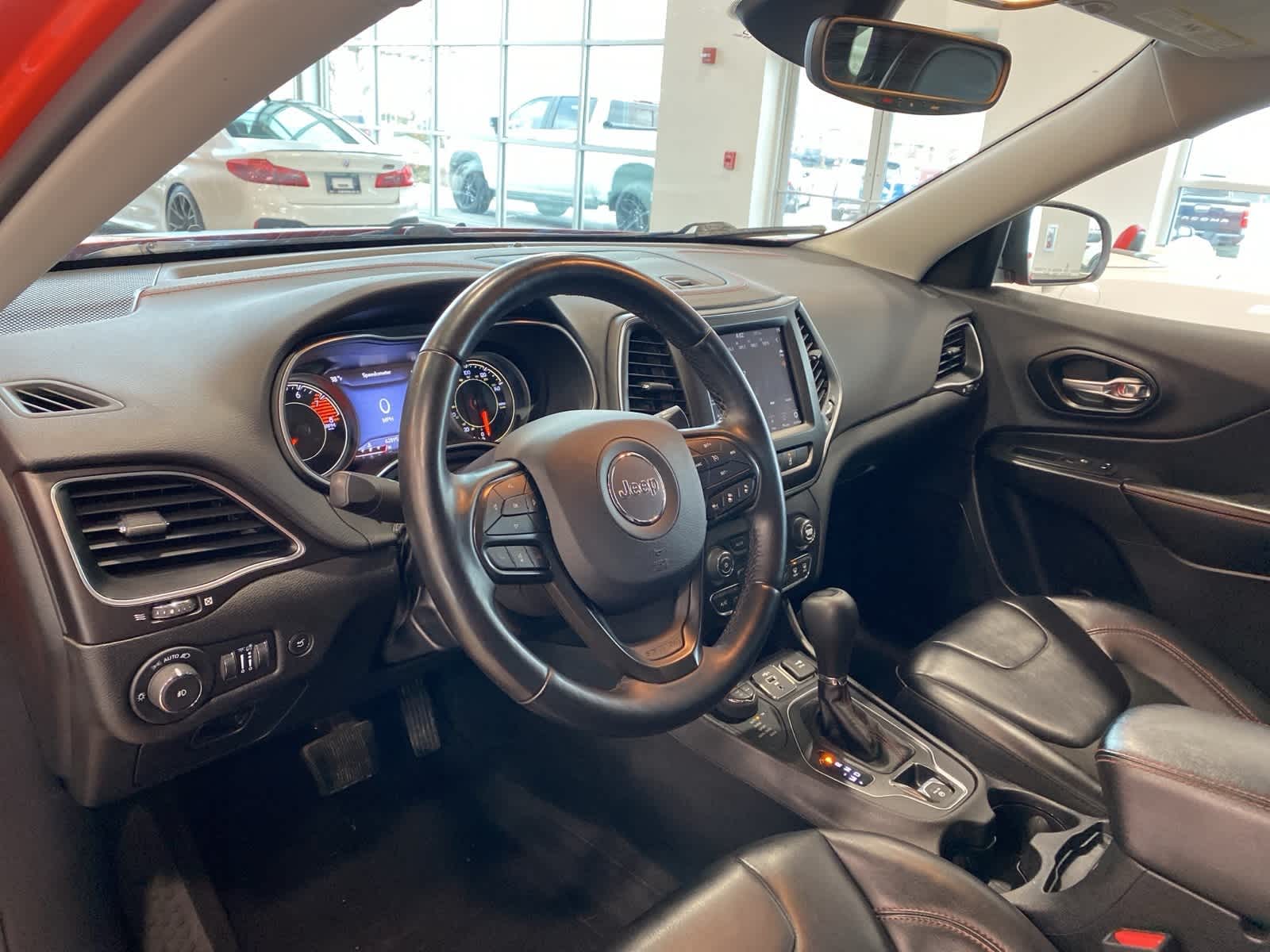 Thumbnail: 2021 Jeep Cherokee - 10