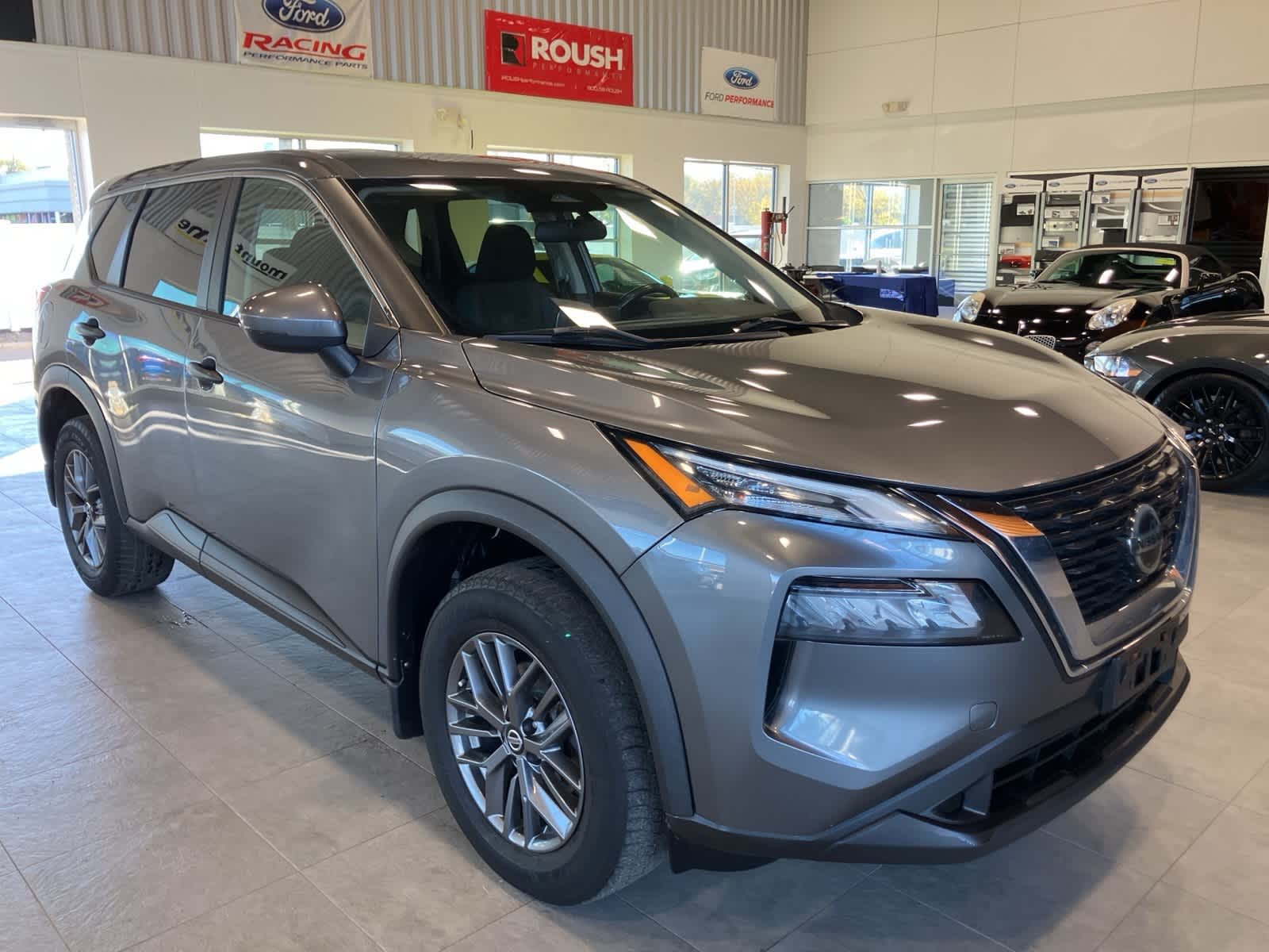 Thumbnail: 2021 Nissan Rogue - 3