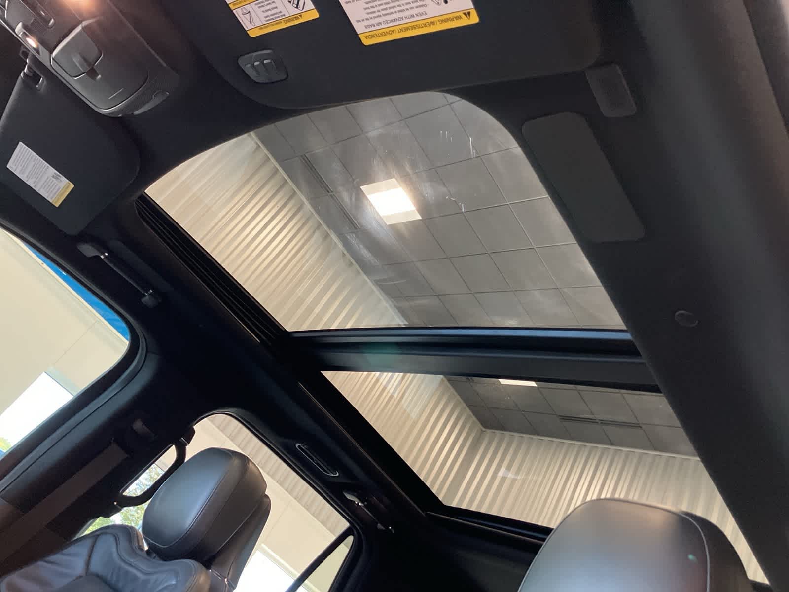 Thumbnail: 2023 Lincoln Navigator - 13