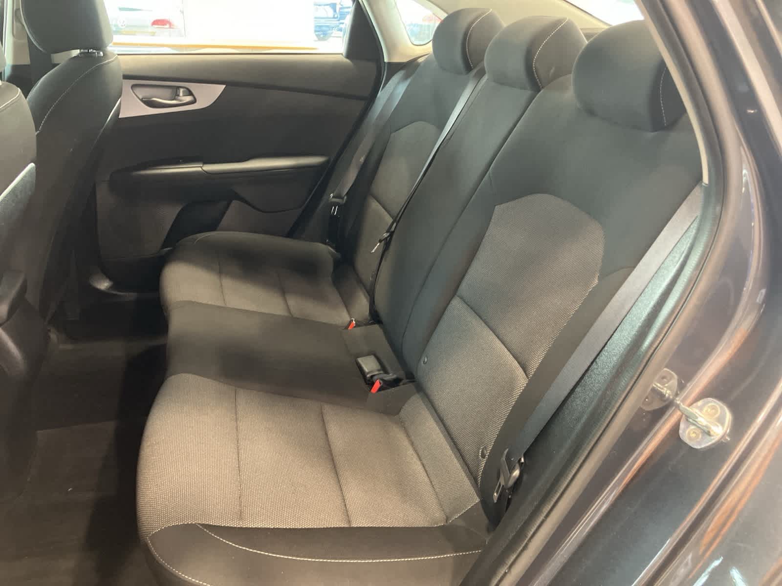 Thumbnail: 2022 Kia Forte - 22