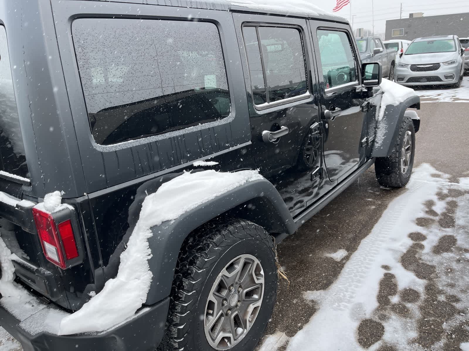 Thumbnail: 2016 Jeep Wrangler - 15