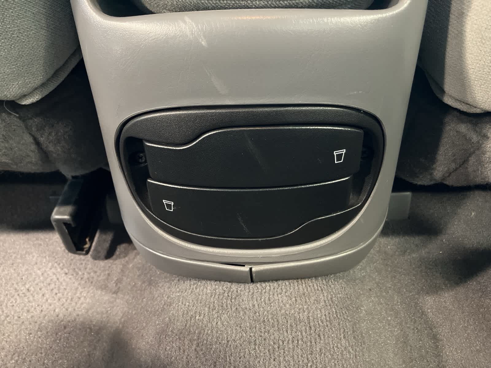 Thumbnail: 2000 Ford Taurus - 24