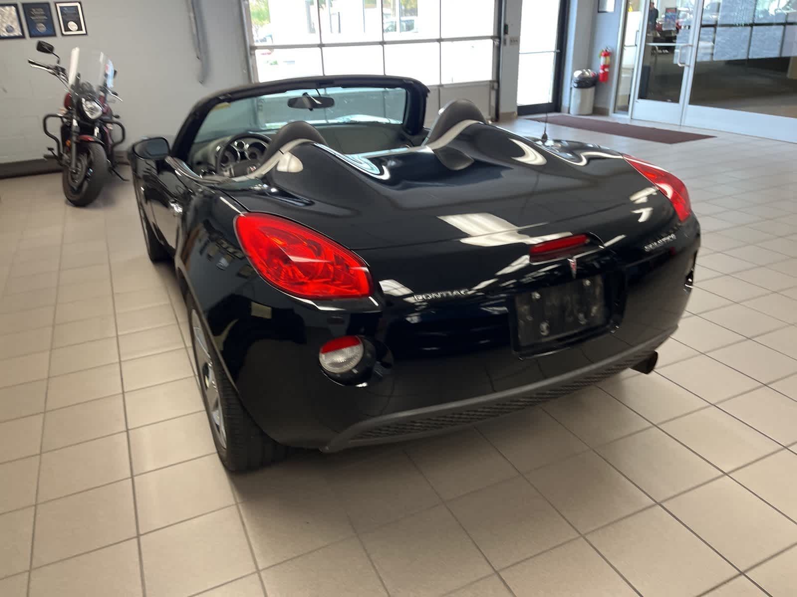 Thumbnail: 2007 Pontiac Solstice - 9