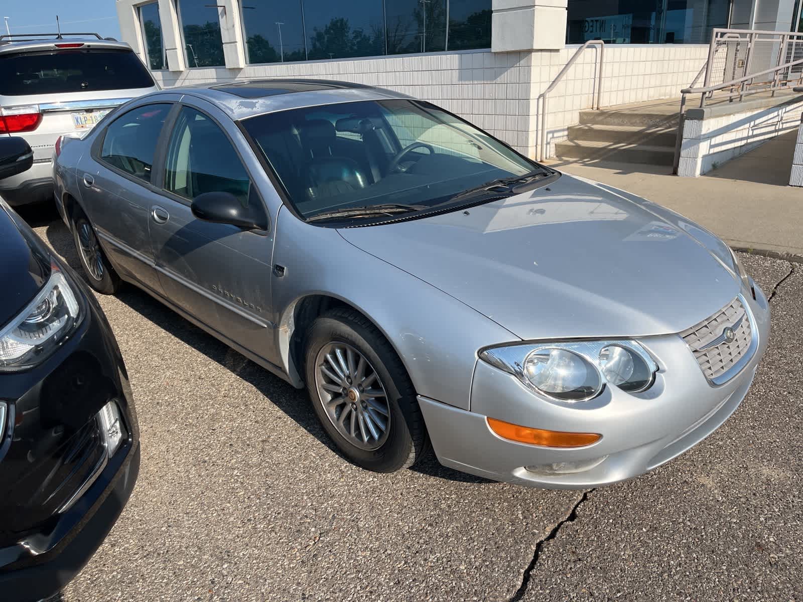 Thumbnail: 2000 Chrysler 300 - 13