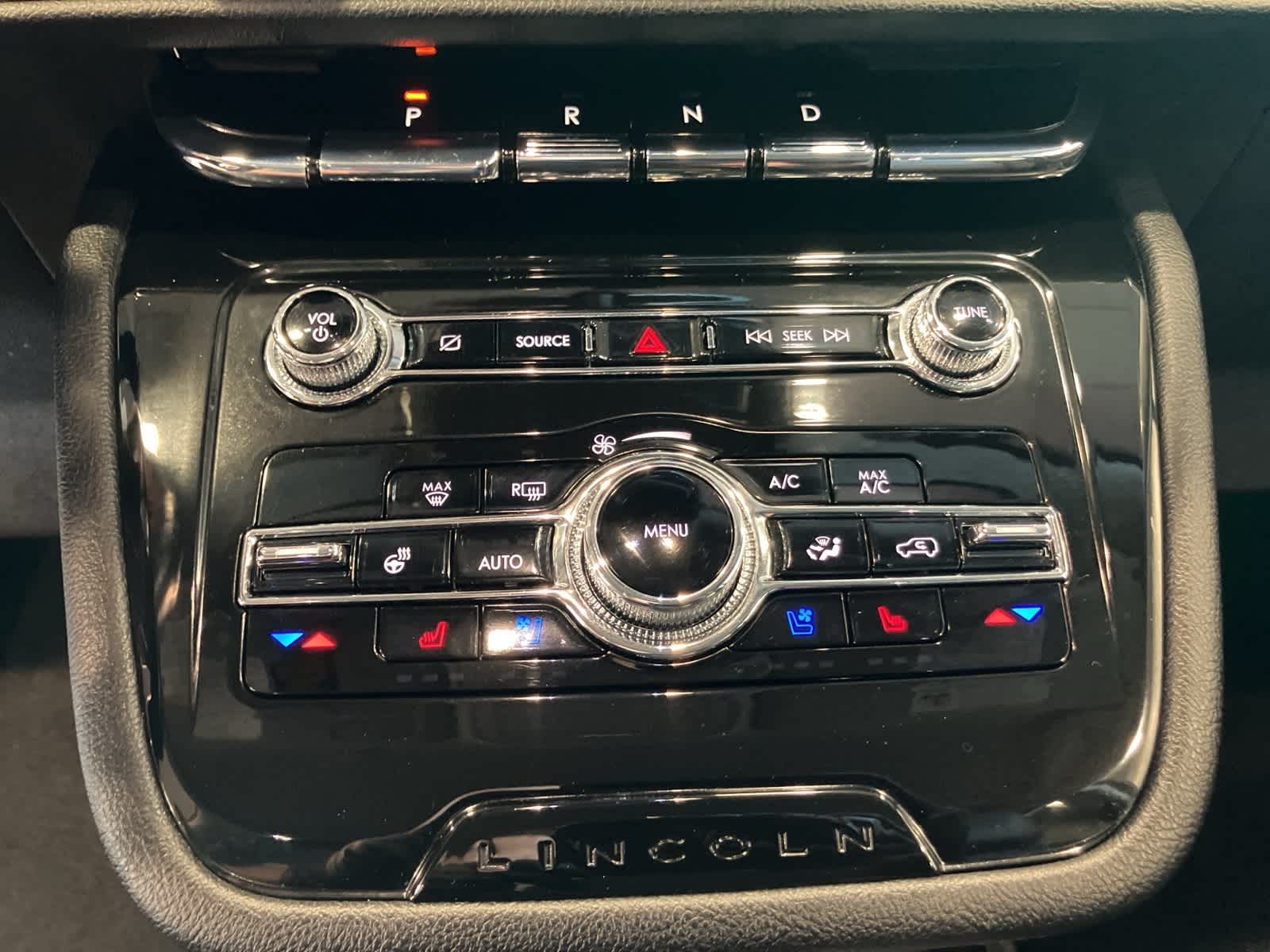 Thumbnail: 2022 Lincoln Corsair - 19