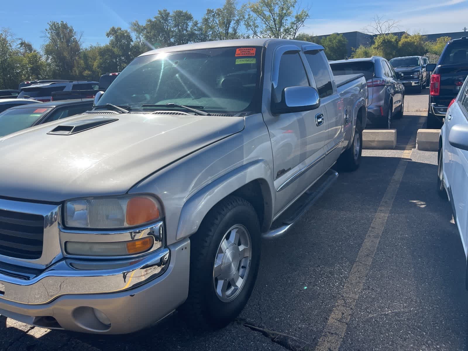 Thumbnail: 2005 GMC Sierra 1500 - 3
