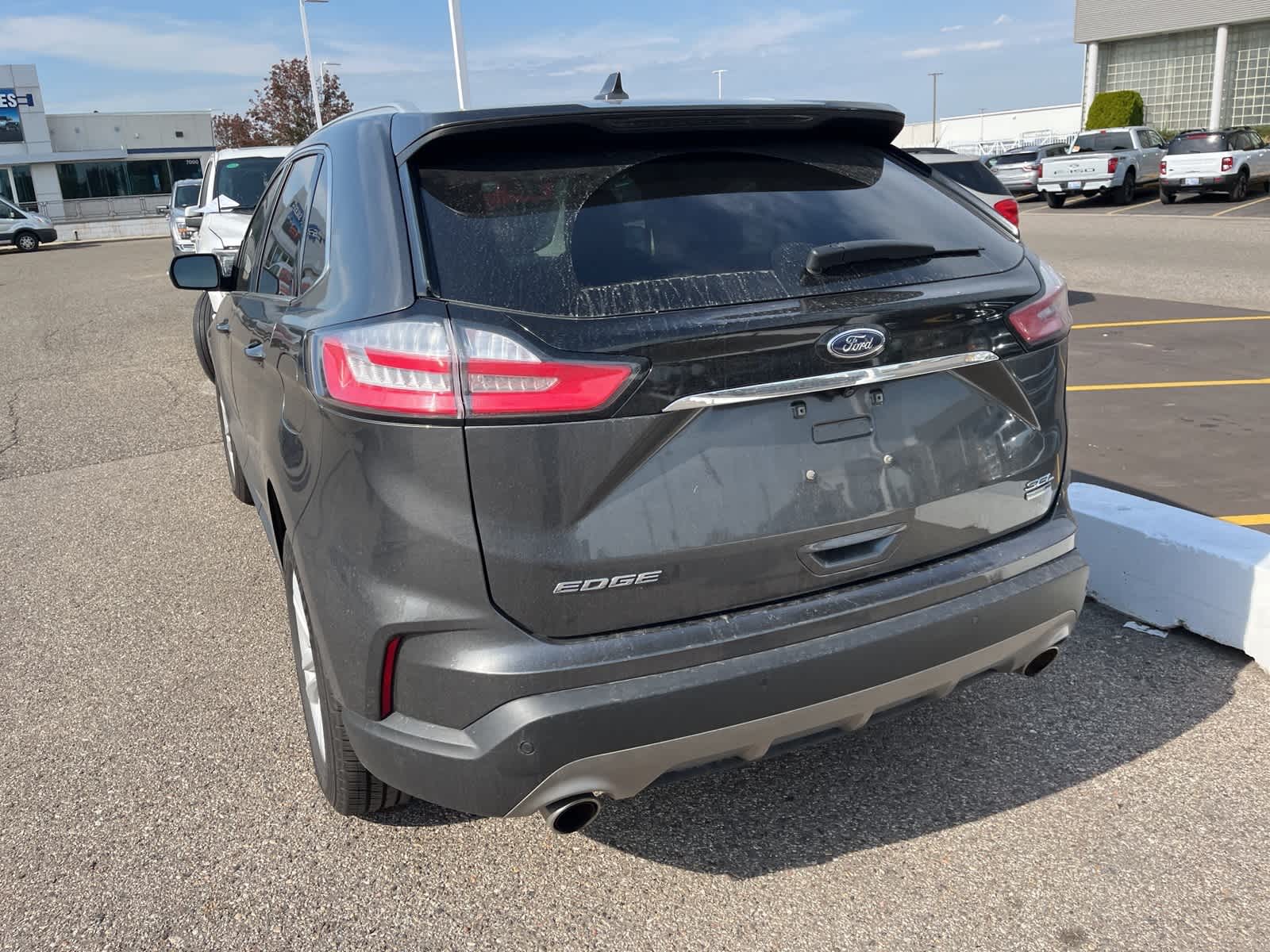 Thumbnail: 2020 Ford Edge - 12
