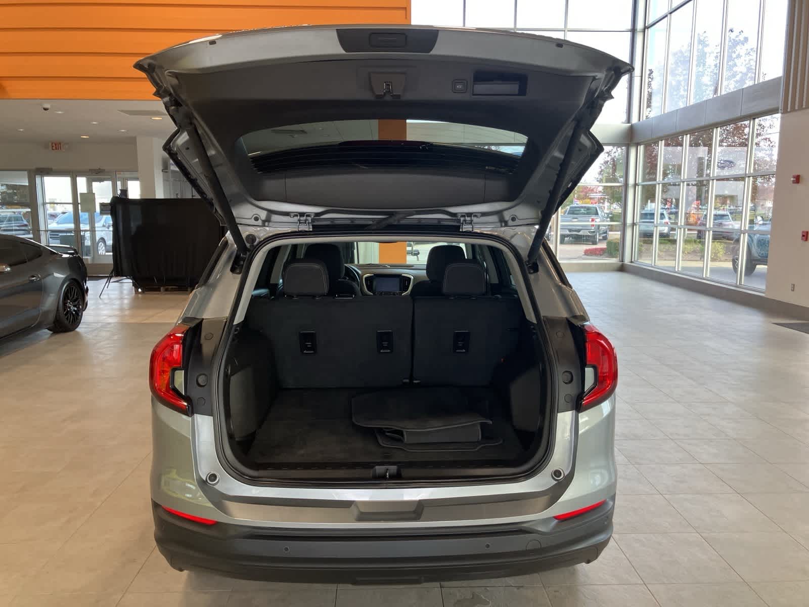 Thumbnail: 2023 GMC Terrain - 28