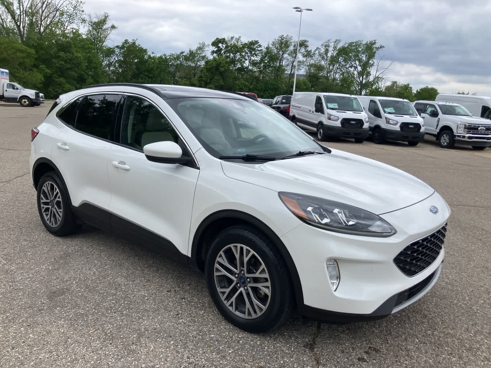 2020 Ford Escape SEL 3