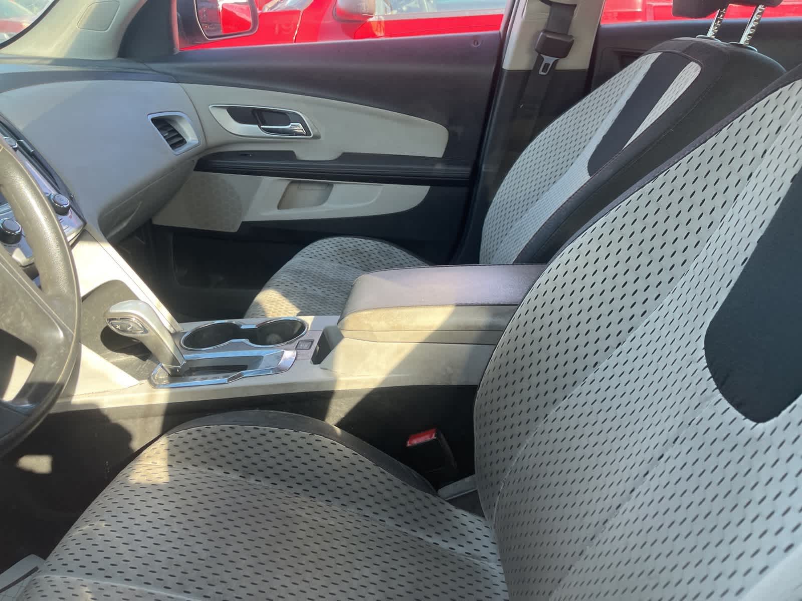 Thumbnail: 2011 Chevrolet Equinox - 24