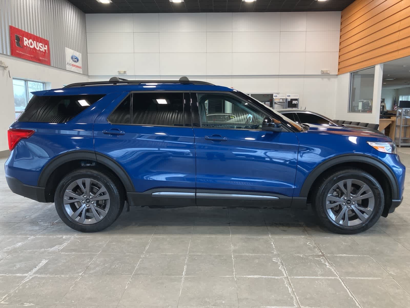 Thumbnail: 2022 Ford Explorer - 4