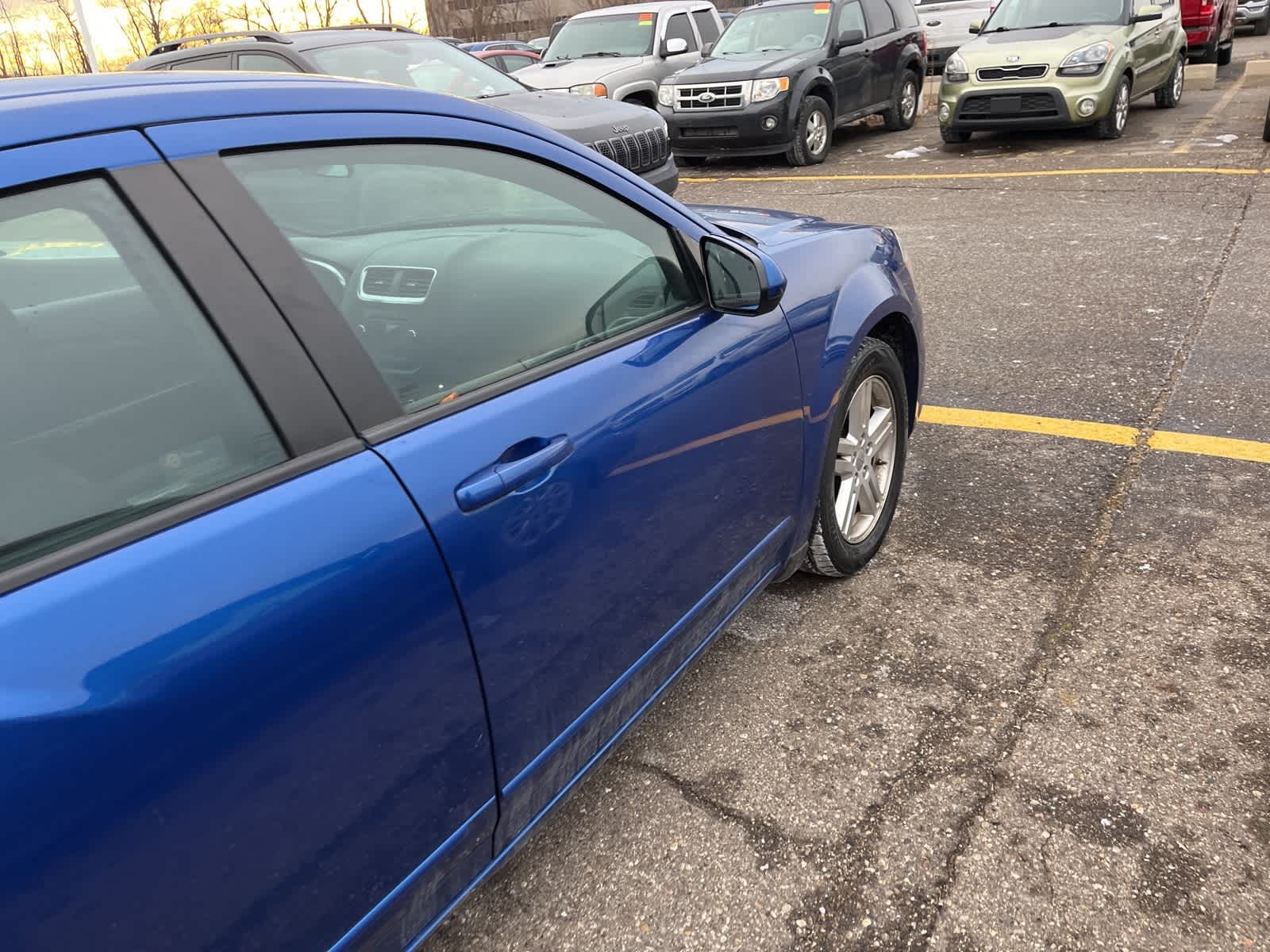 Thumbnail: 2013 Dodge Avenger - 17