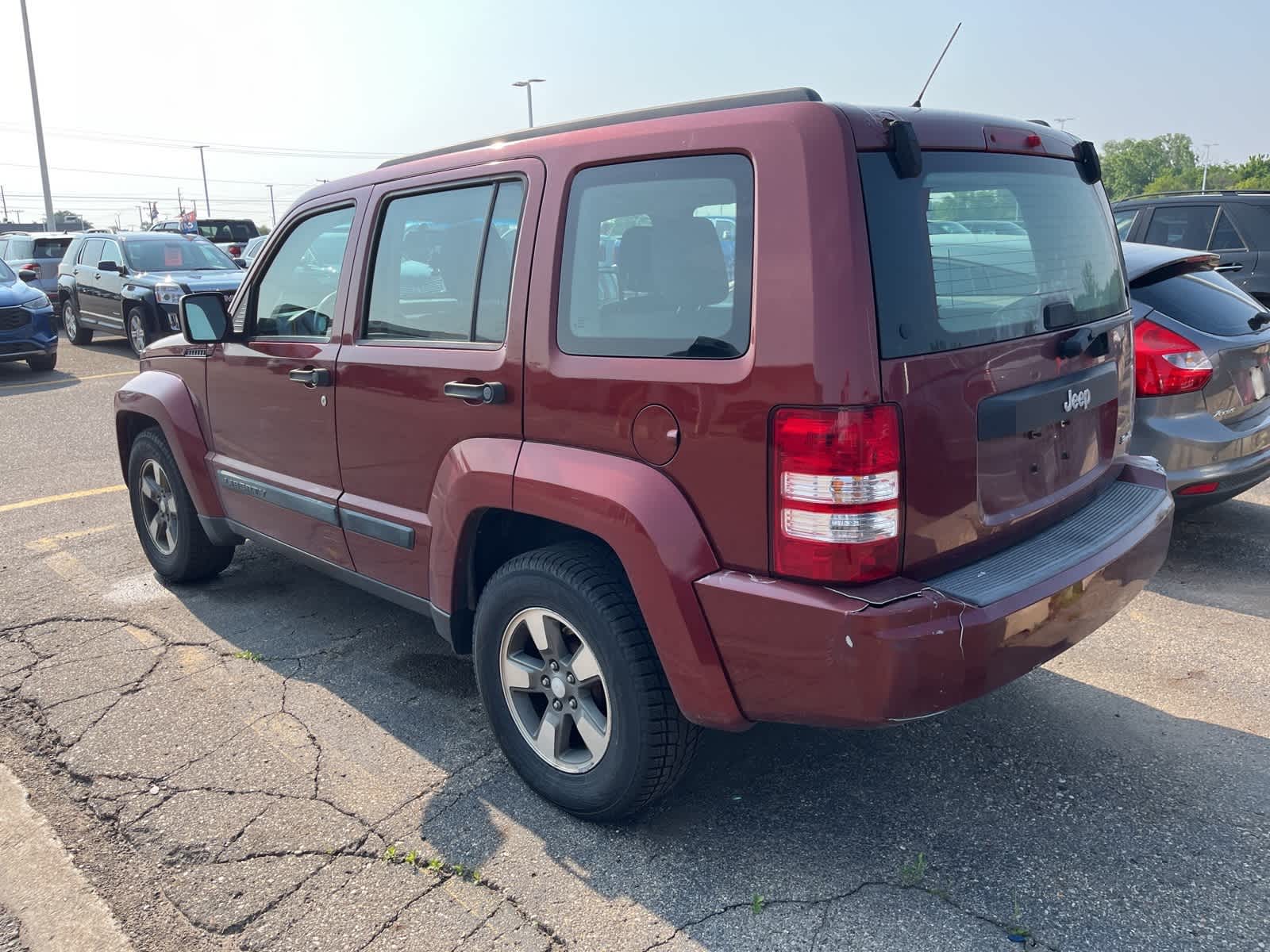 Thumbnail: 2008 Jeep Liberty - 7