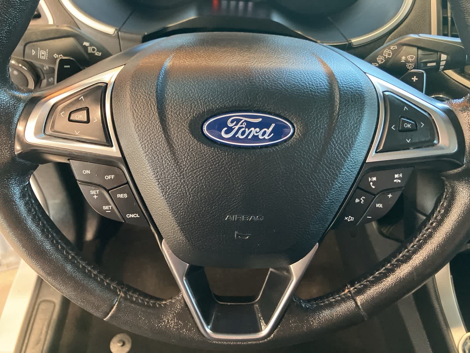 Thumbnail: 2019 Ford Edge - 14