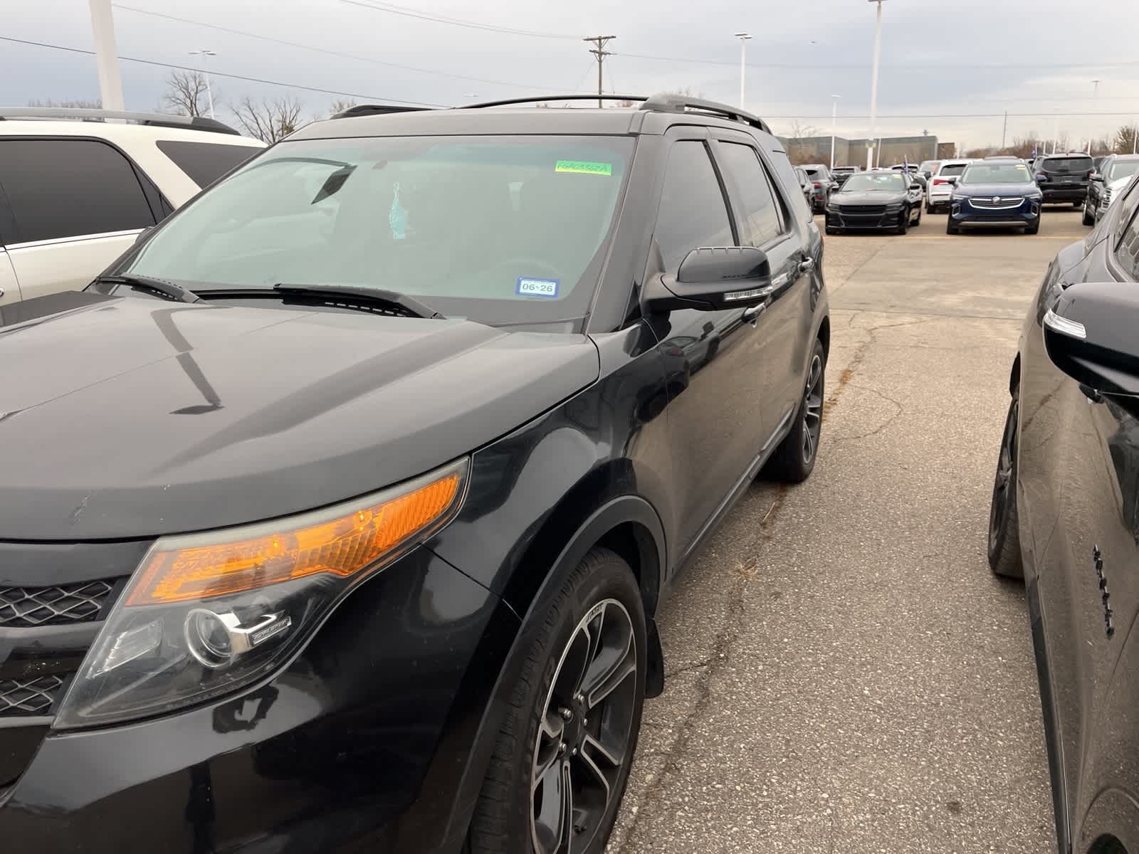 Thumbnail: 2015 Ford Explorer - 6