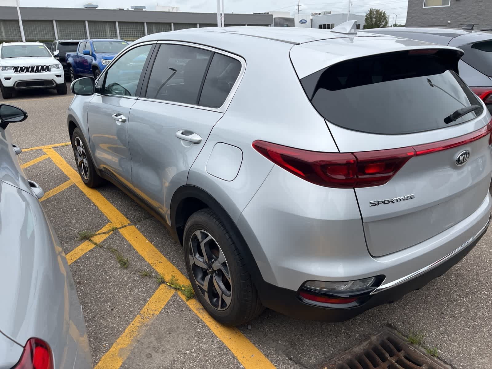 Thumbnail: 2022 Kia Sportage - 8