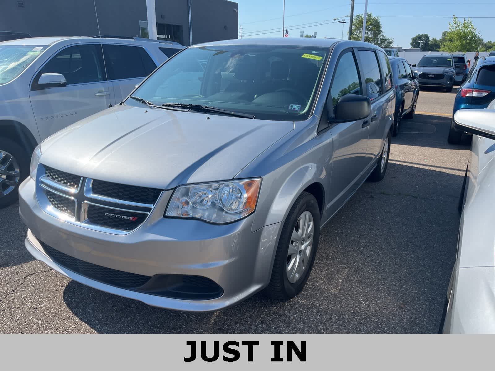 Thumbnail: 2019 Dodge Grand Caravan - 2