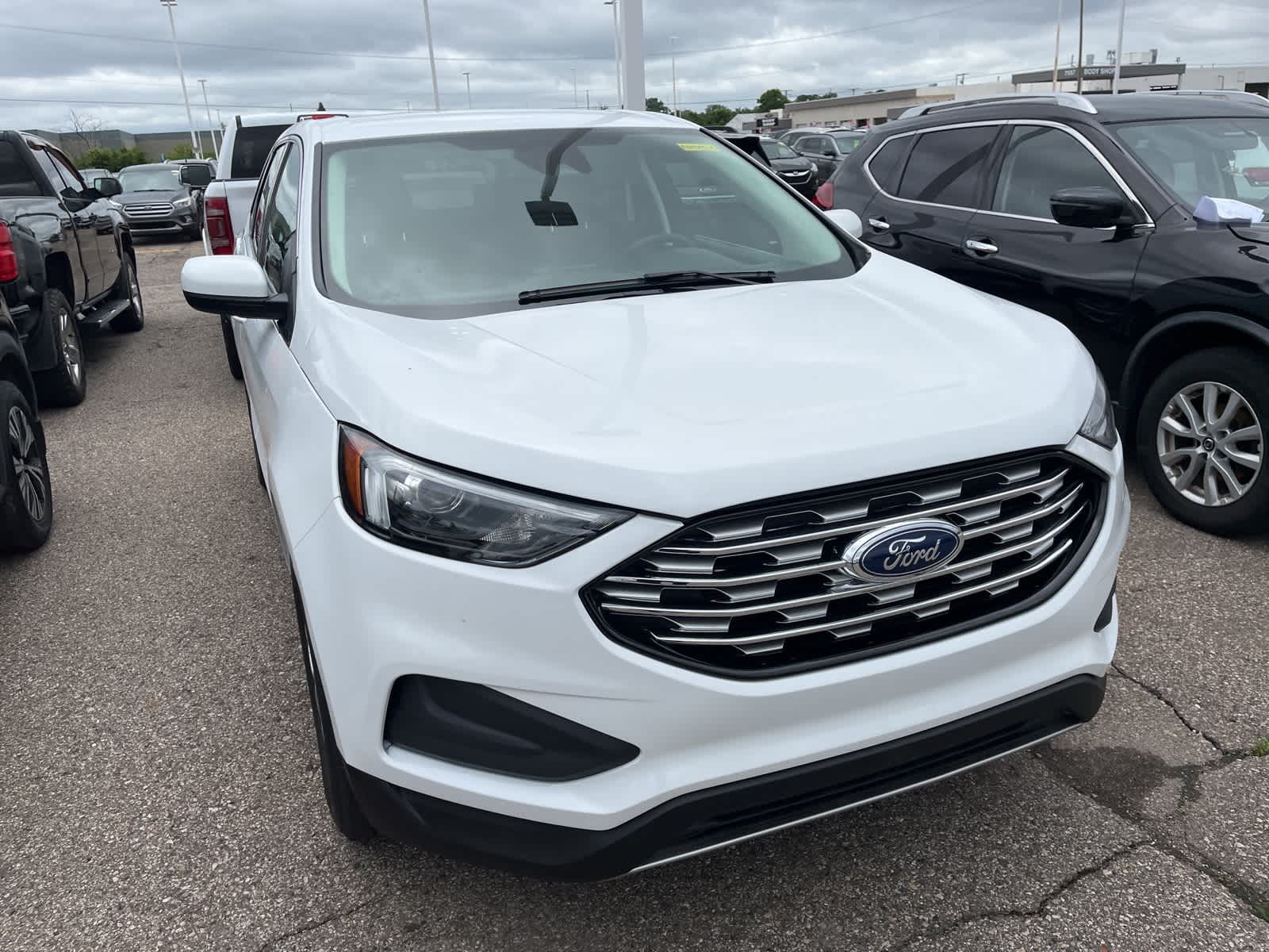 Thumbnail: 2024 Ford Edge - 19