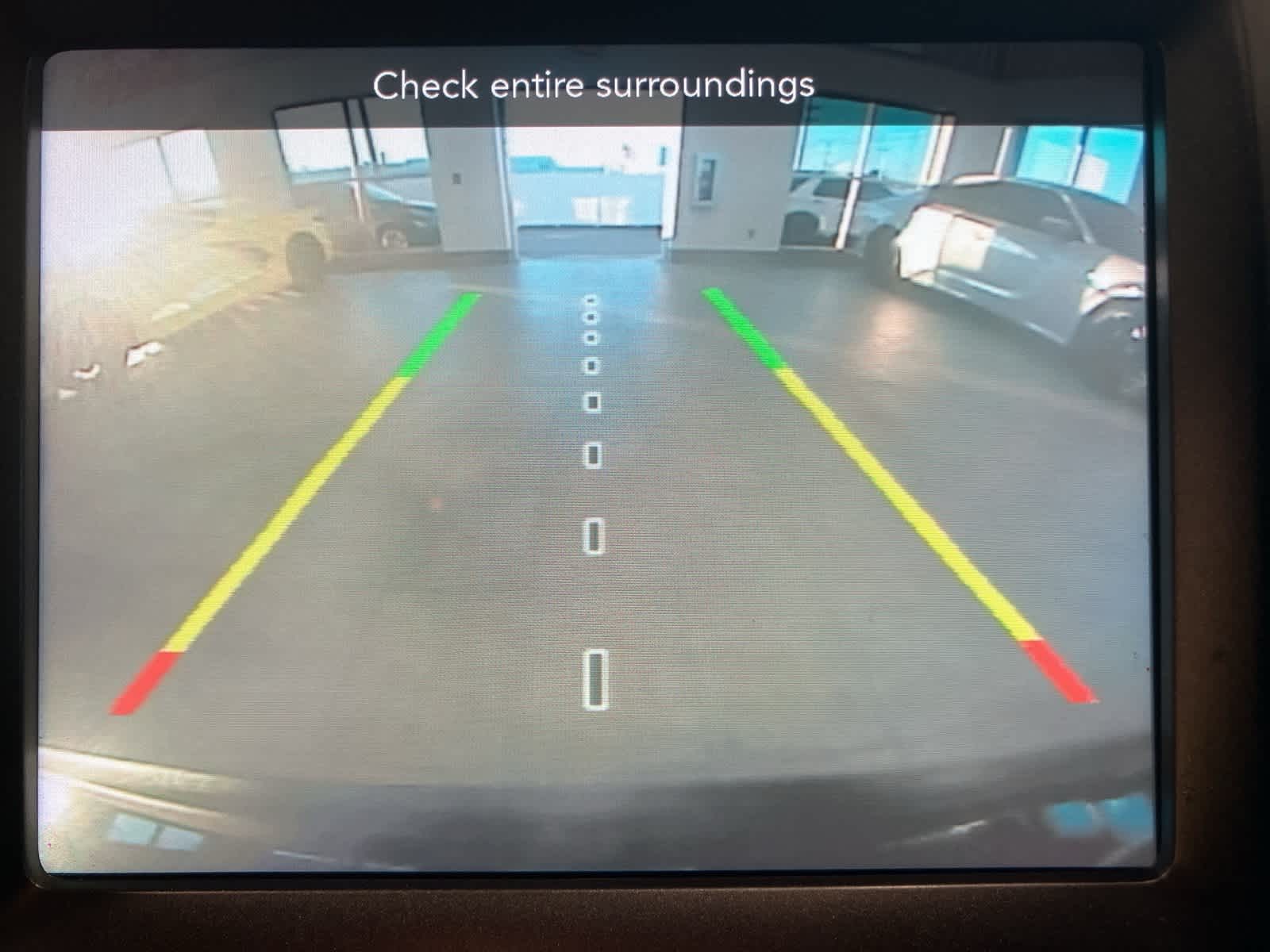 Thumbnail: 2019 Jeep Cherokee - 20