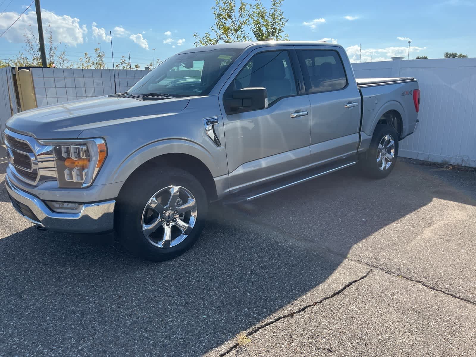 2022 Ford F-150 XLT photo 4