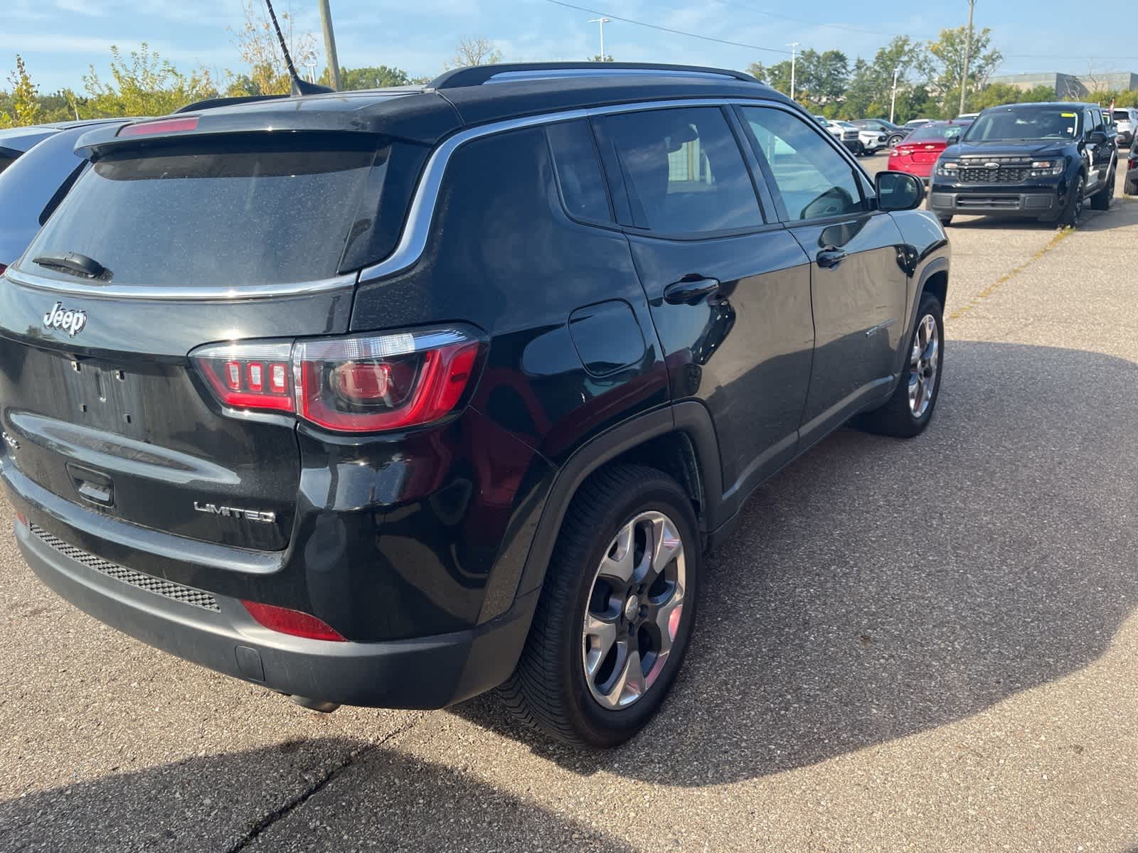 Thumbnail: 2020 Jeep Compass - 12