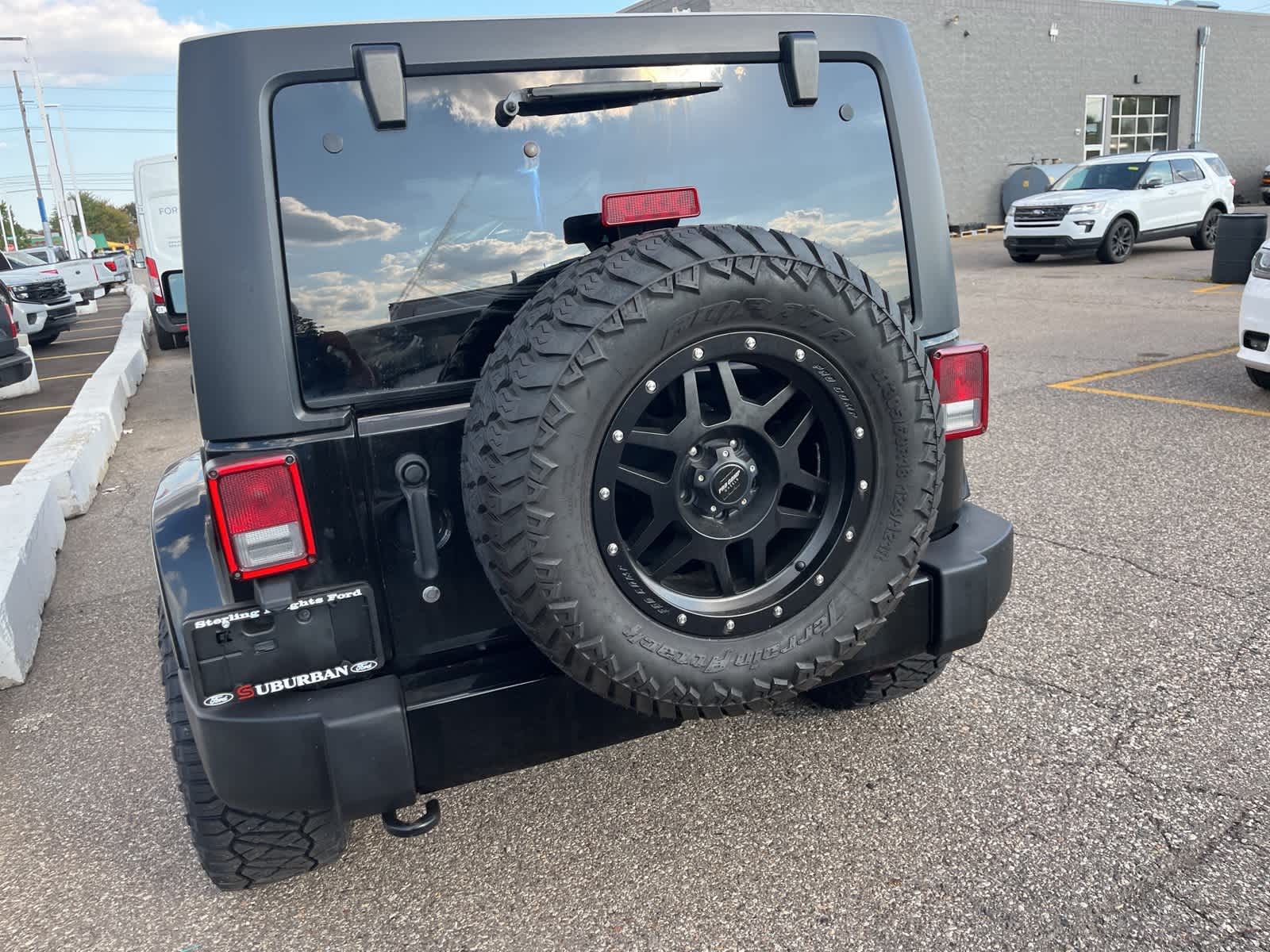 Thumbnail: 2019 Jeep Wrangler - 10