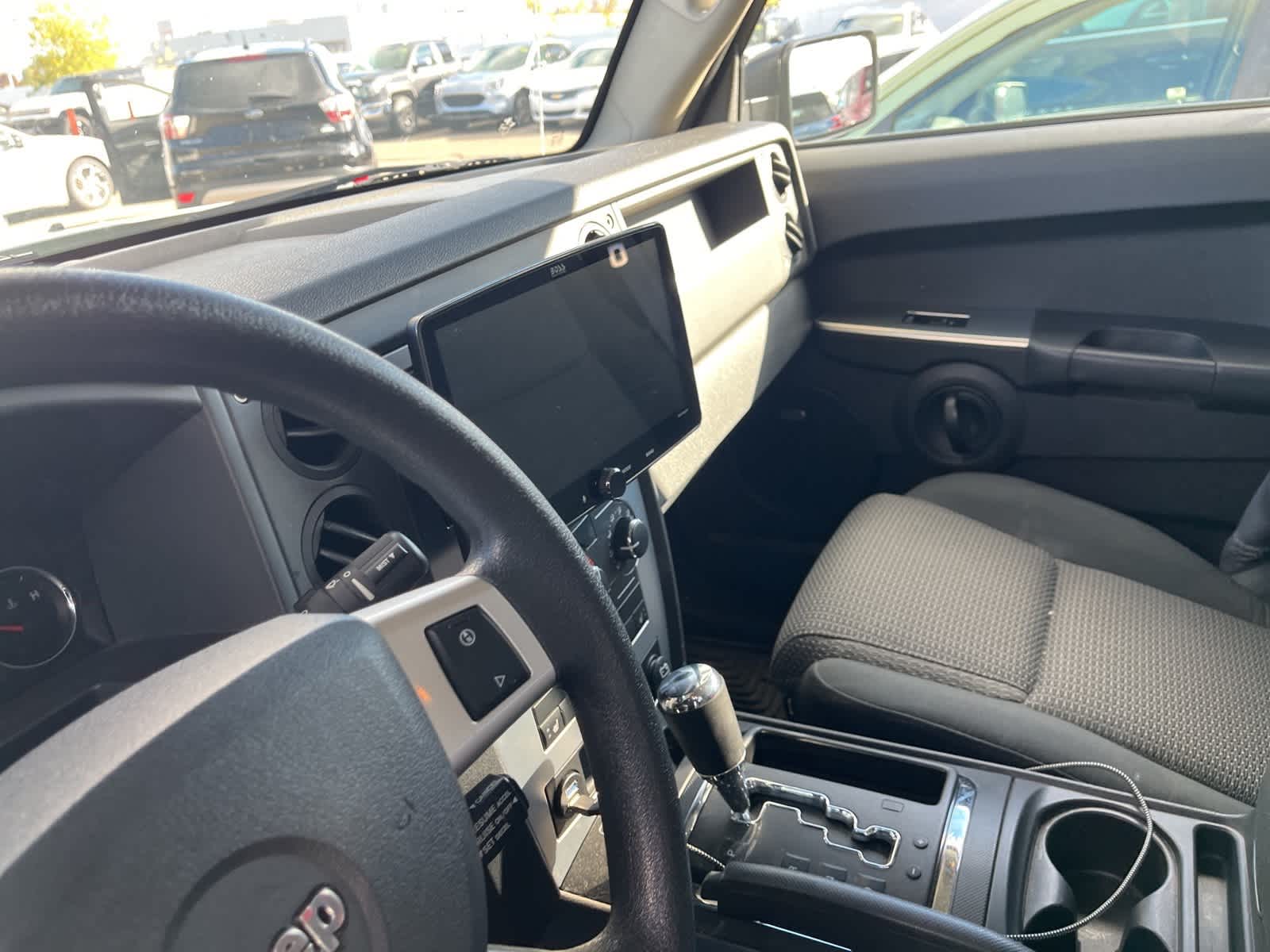 Thumbnail: 2008 Jeep Commander - 30