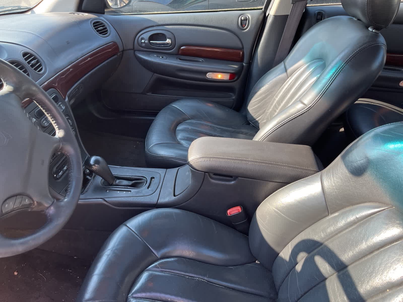 Thumbnail: 2000 Chrysler 300 - 22