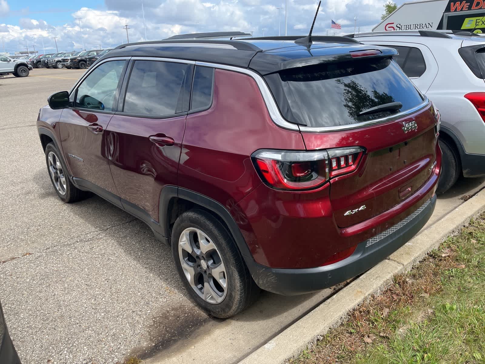 Thumbnail: 2021 Jeep Compass - 8