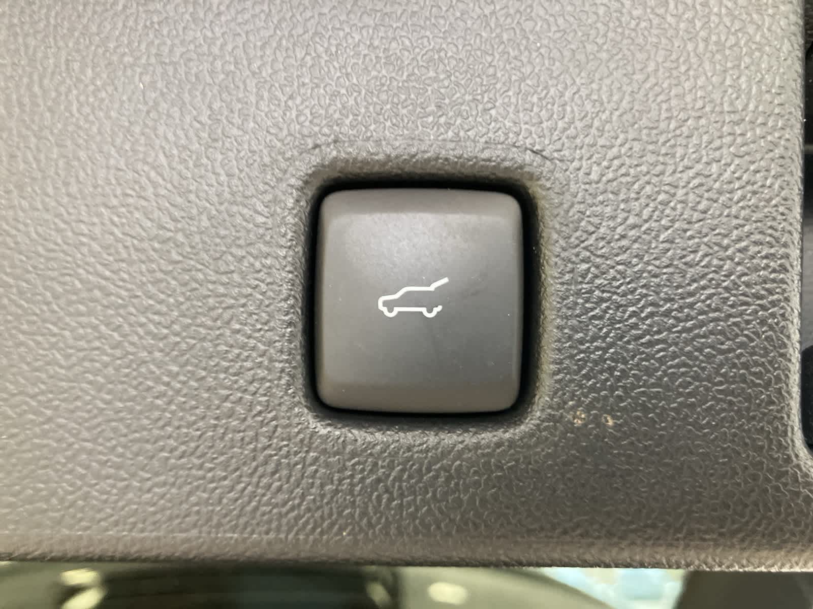 Thumbnail: 2023 Ford Escape - 32