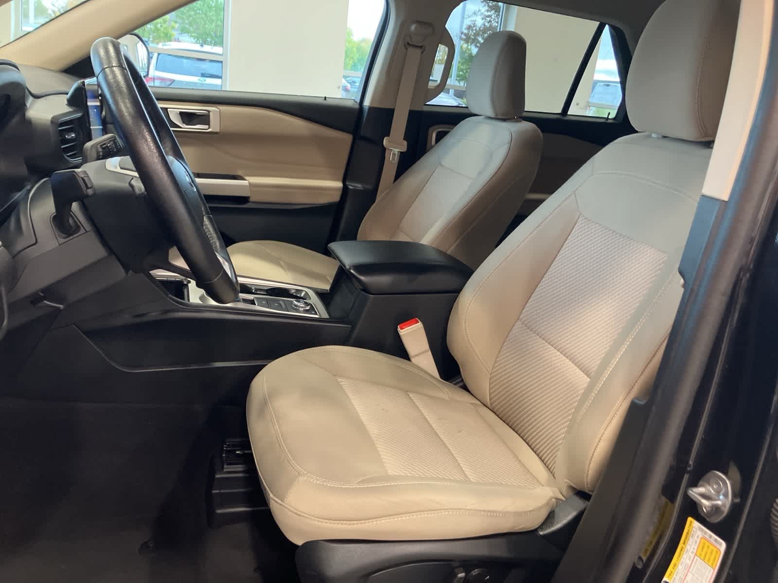 Thumbnail: 2023 Ford Explorer - 9