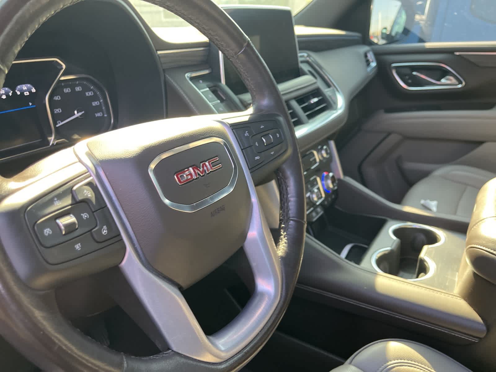 Thumbnail: 2021 GMC Yukon - 25