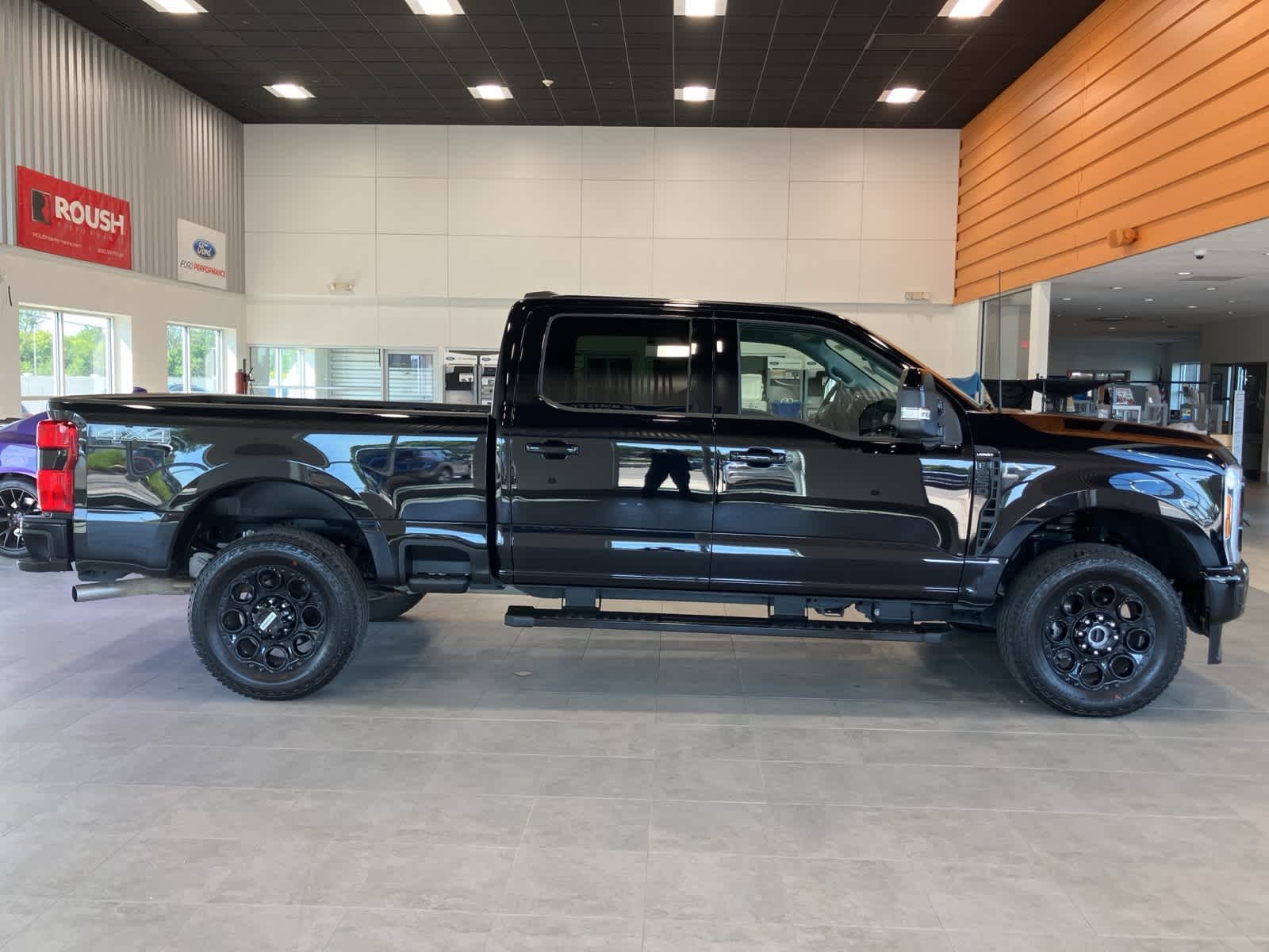2025 Ford F-250 Lariat photo 4